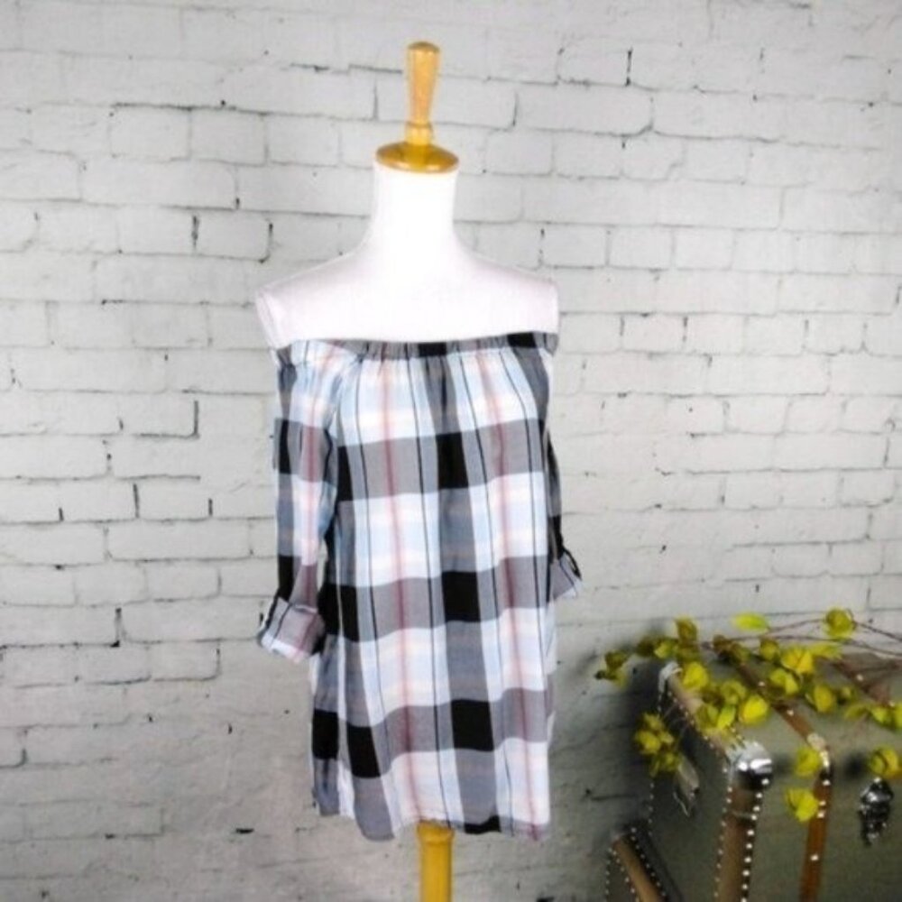 Stitch Fix Billie T Off The Shoulder Roll Tab Sleeve Plaid Top Black Blue XS